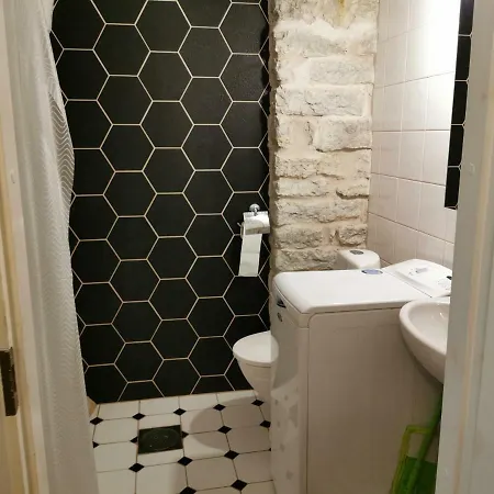 City Center Cozy Studio Apartamento Talin